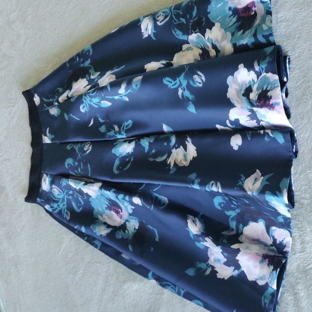 WHBM Midi skirt